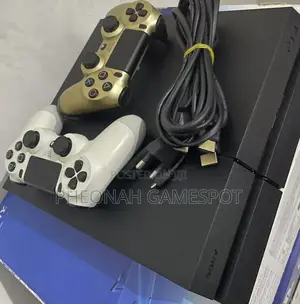 Ps4 With 2 Controllers and 18 Games, Clean Setup Ready to Enjoy Now.