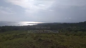 Lake View Private Mailo Land, 100ft by 100ft