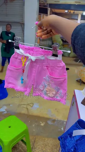 Girl’S Short Pants