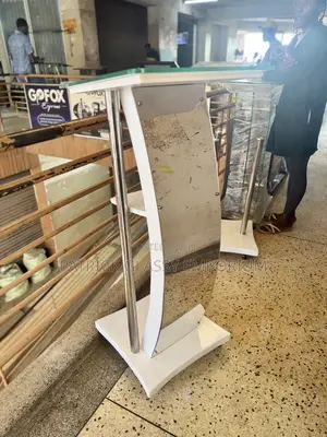 Mirror Pulpit