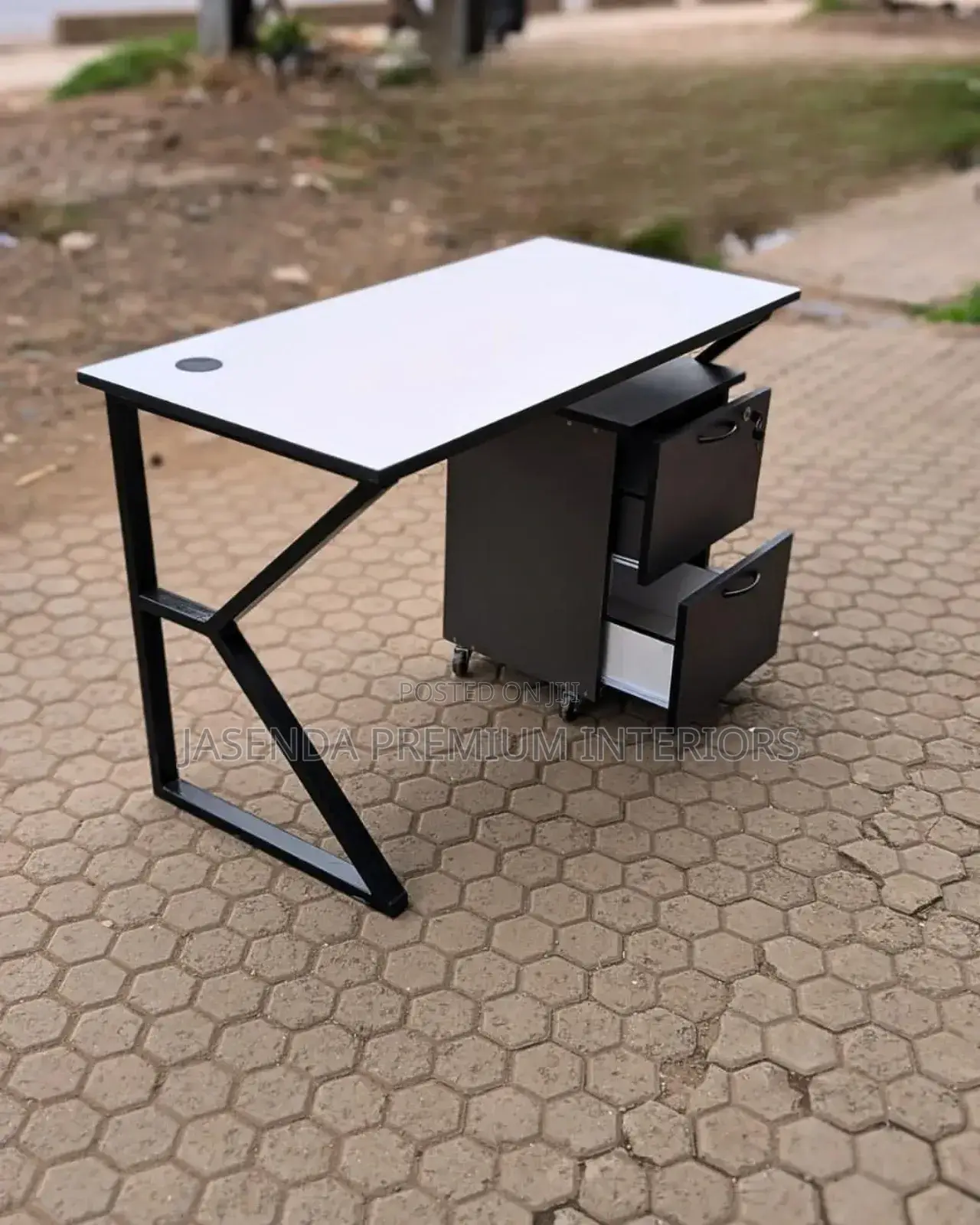 Modern Office Table/Office Table/Reading Desk/Offices Tables302