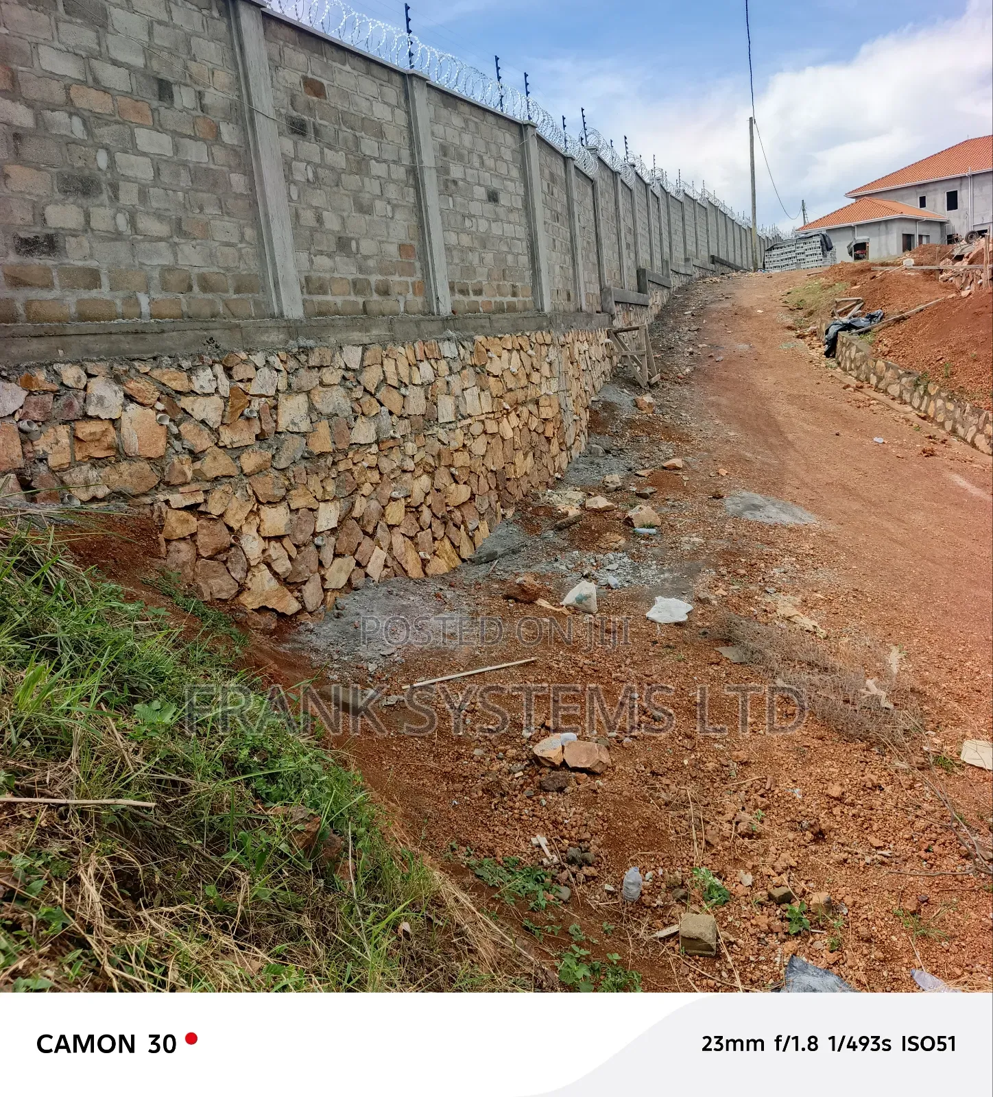 Electric Fence for Modern Houses