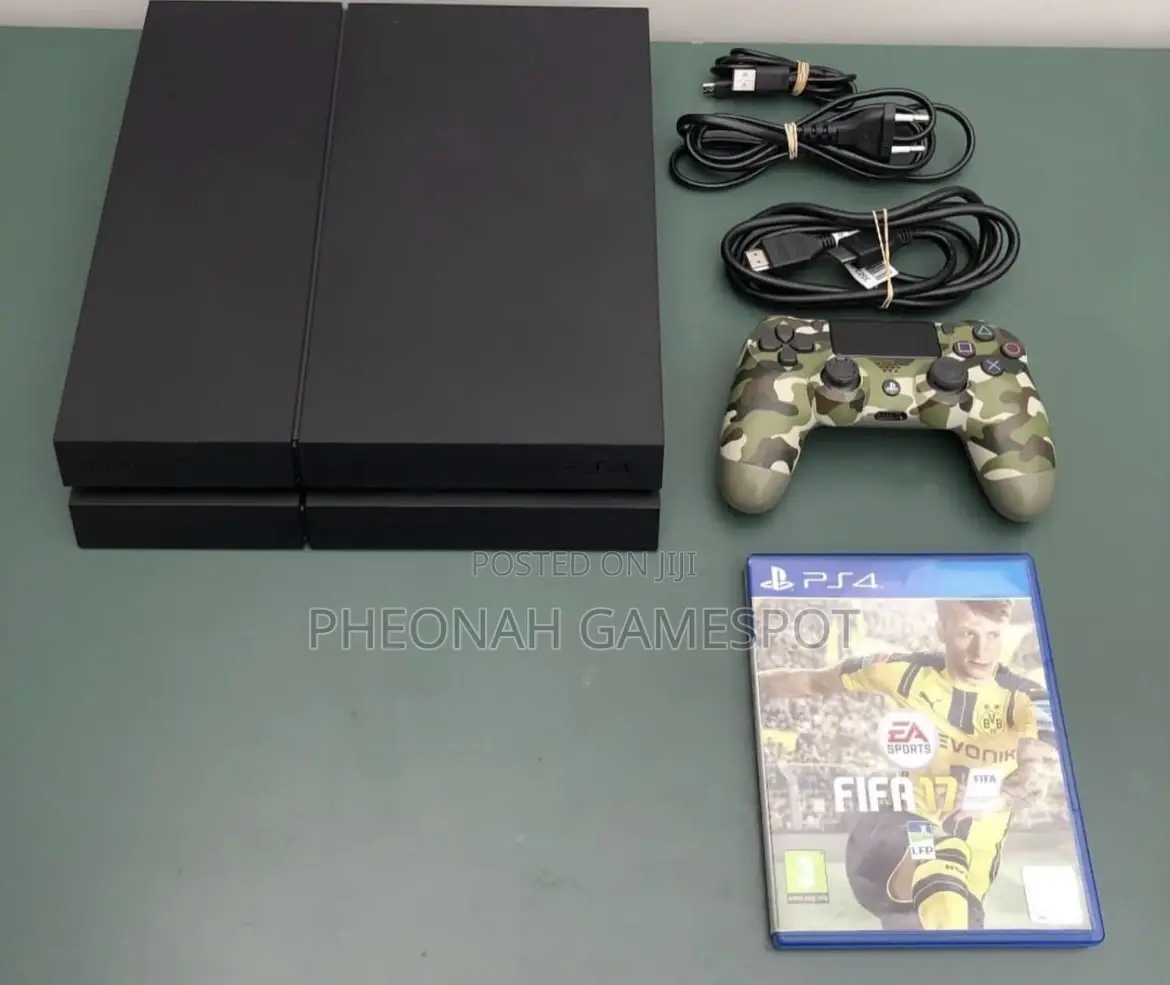 Playstation 4, 2 Pads, 20 Games Loaded, Smooth and Reliable Set