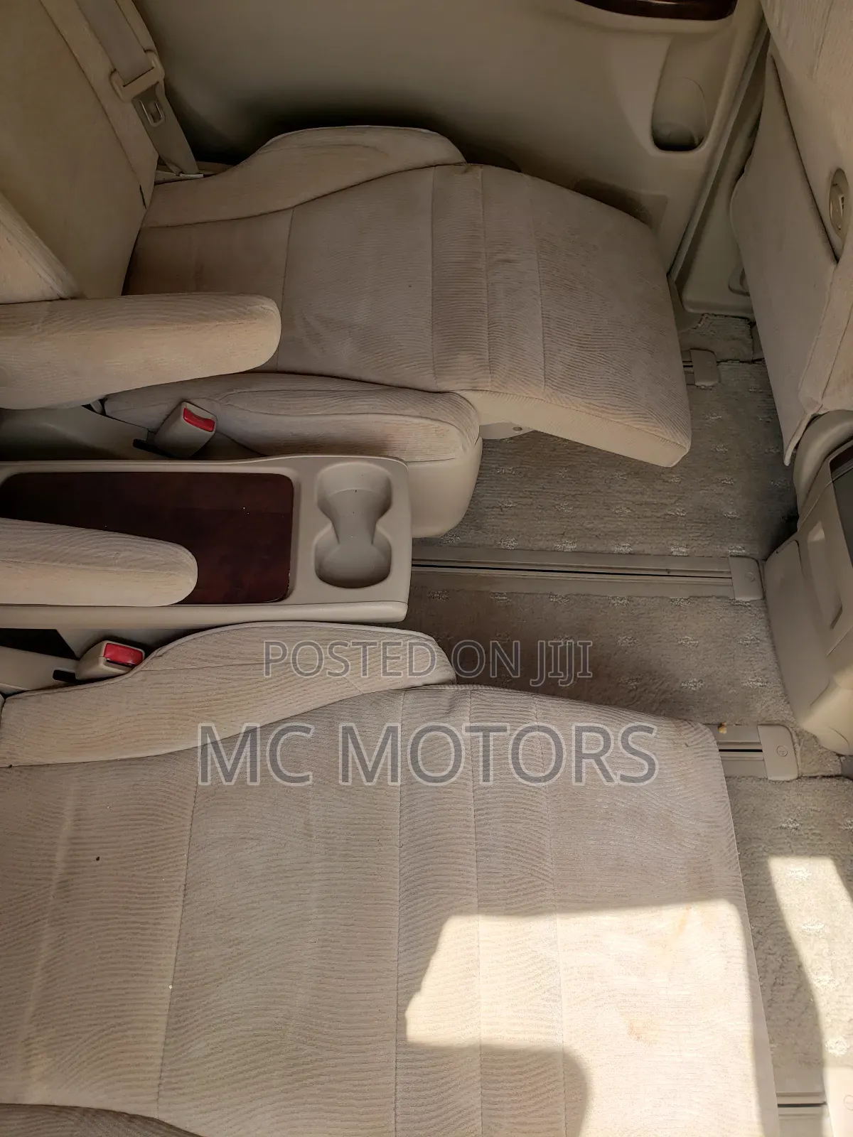 Toyota Alphard 2.4 Petrol AWD 2011 White
