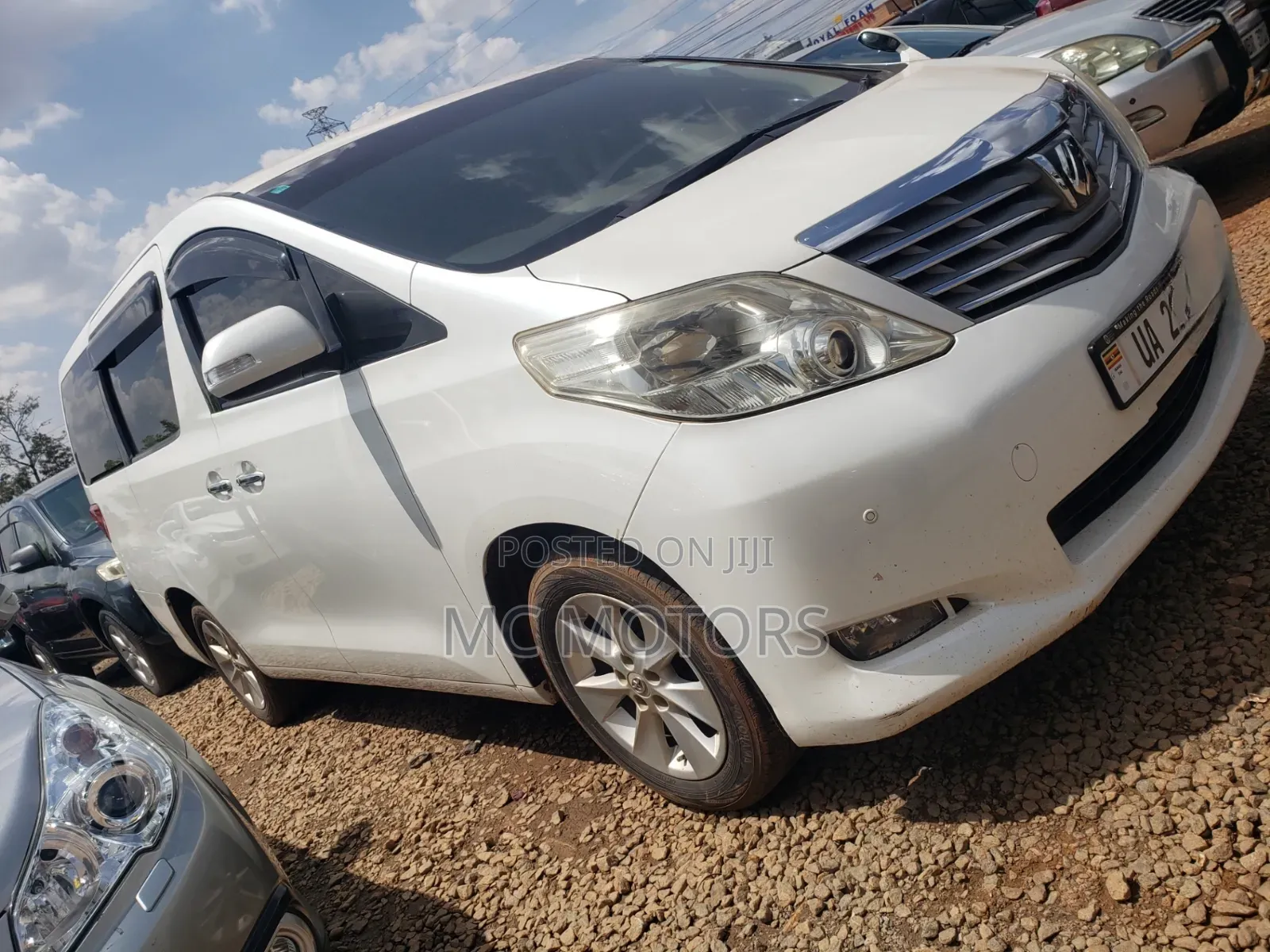 Toyota Alphard 2.4 Petrol AWD 2011 White