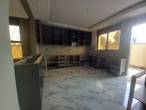 Furnished 6bdrm Mansion in Kira for sale