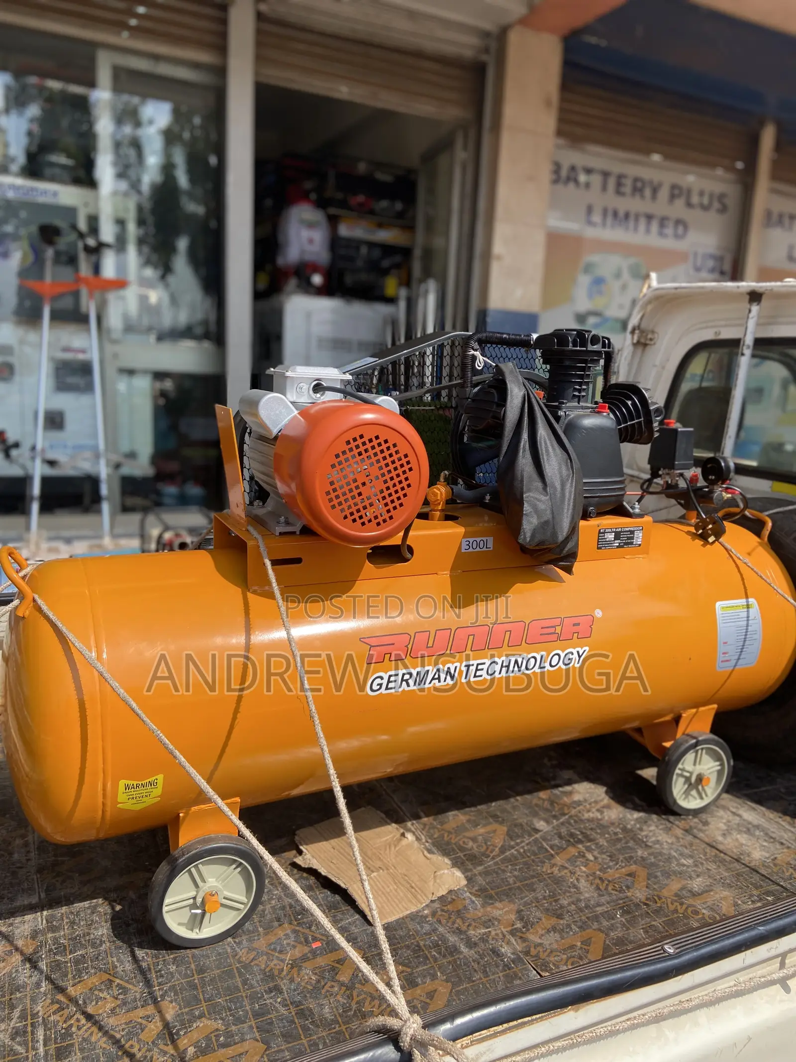Electric Air Compressor 300ltrs