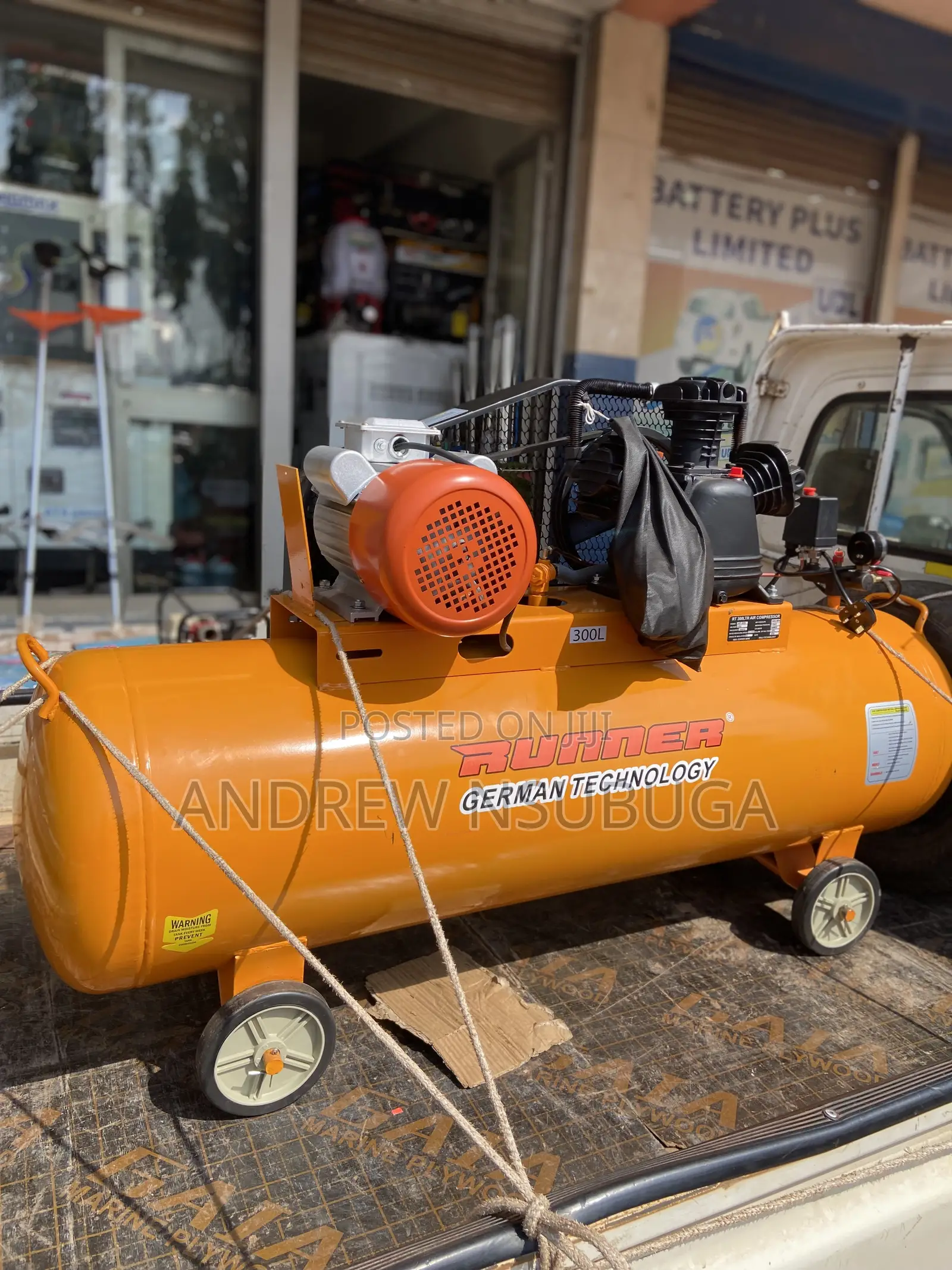 Electric Air Compressor 300ltrs