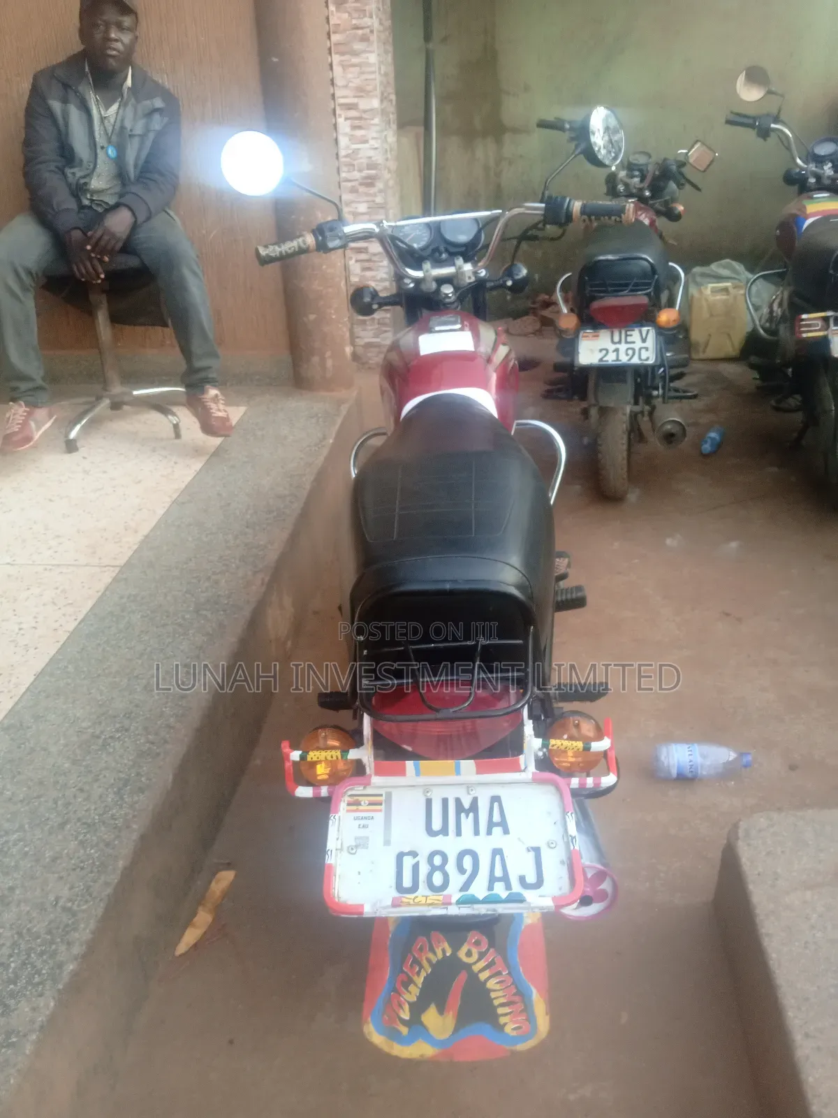 Bajaj Boxer 100 2025 Red