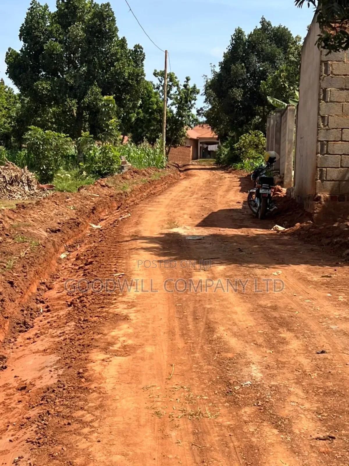 52 Decimals of Land in Gayaza Behind the Town