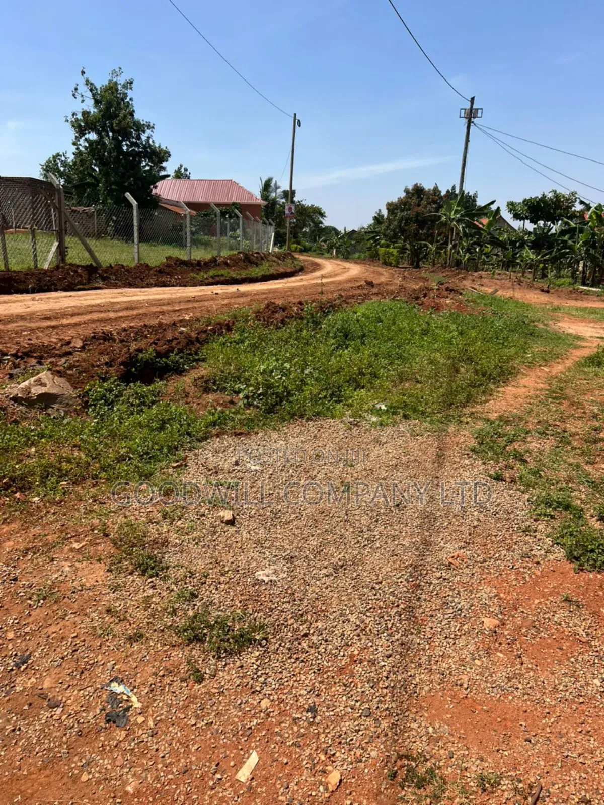 Shell Commercial House/Shops on 15 Decimals of Land in Nakwero