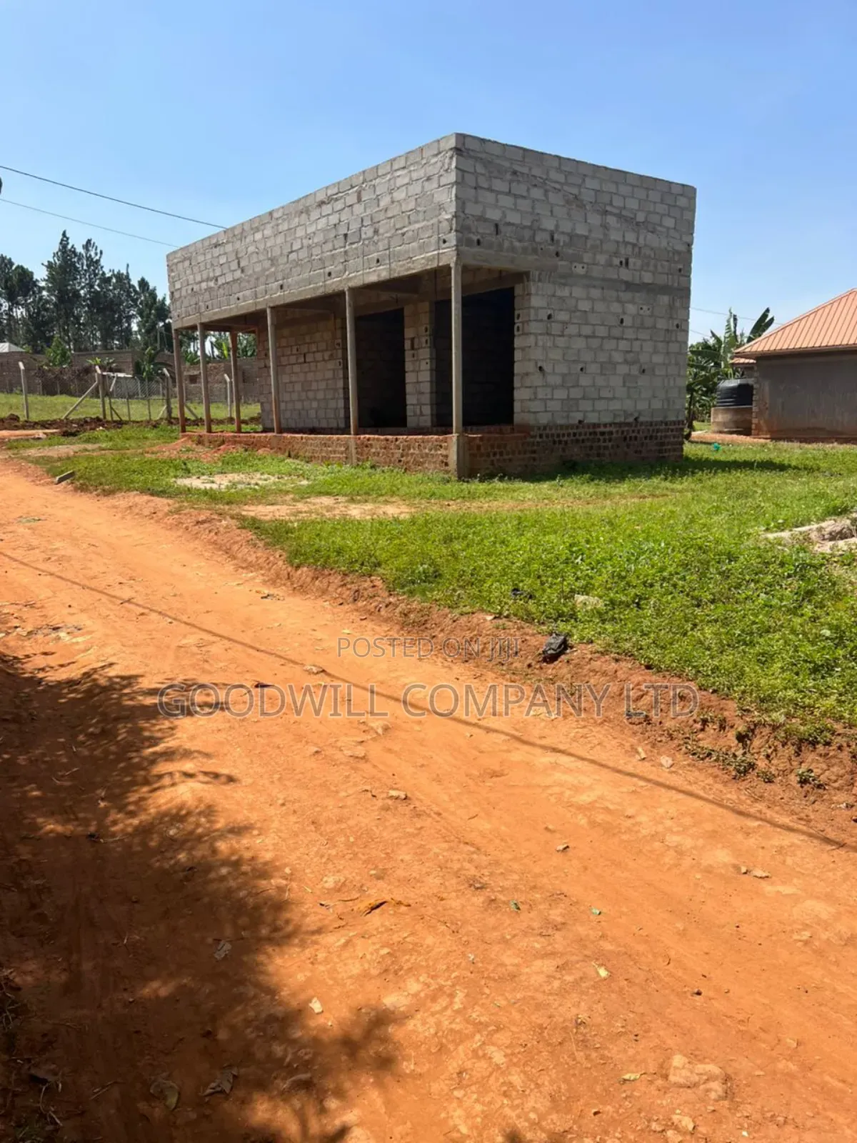 Shell Commercial House/Shops on 15 Decimals of Land in Nakwero
