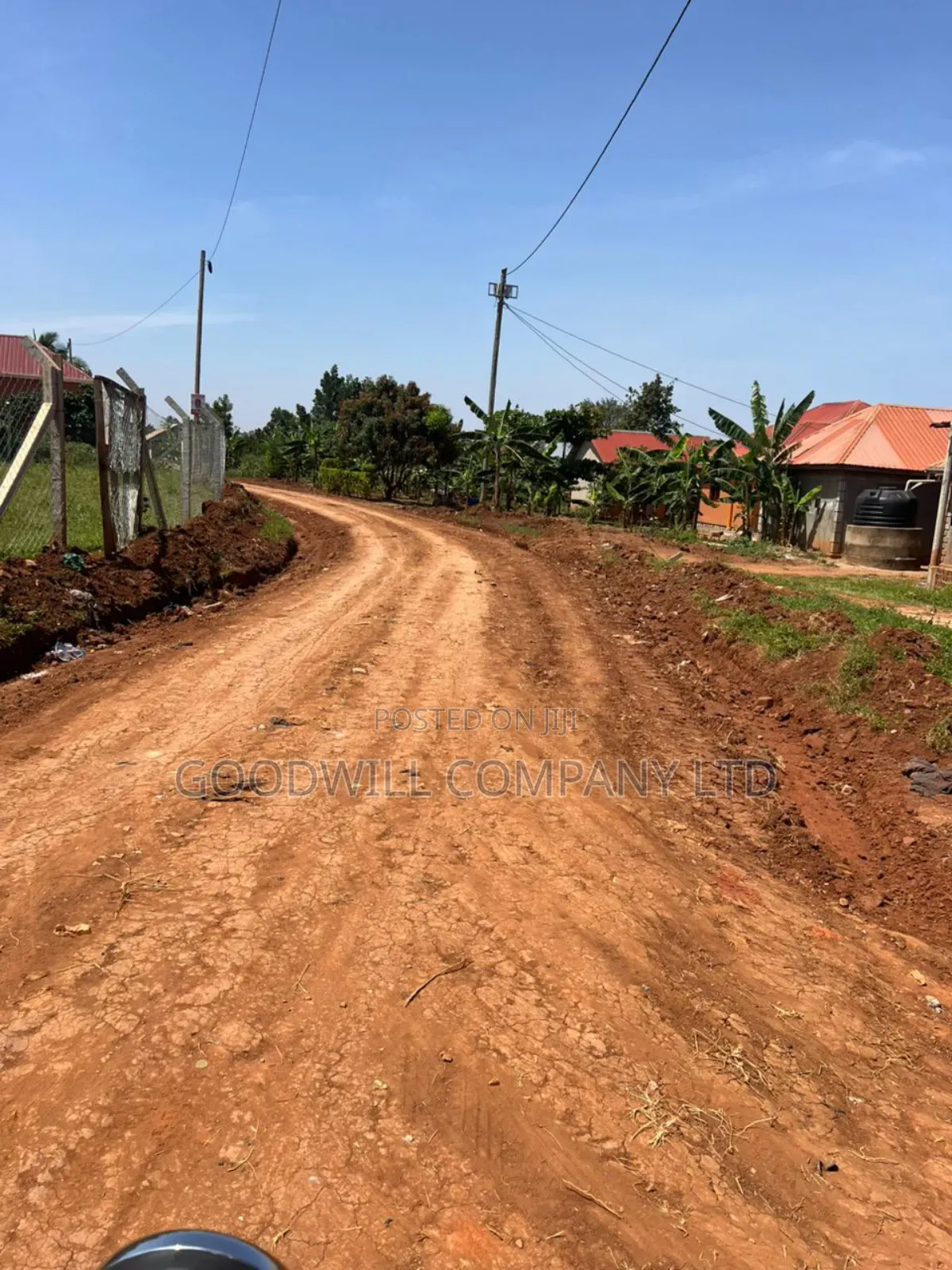 Shell Commercial House/Shops on 15 Decimals of Land in Nakwero