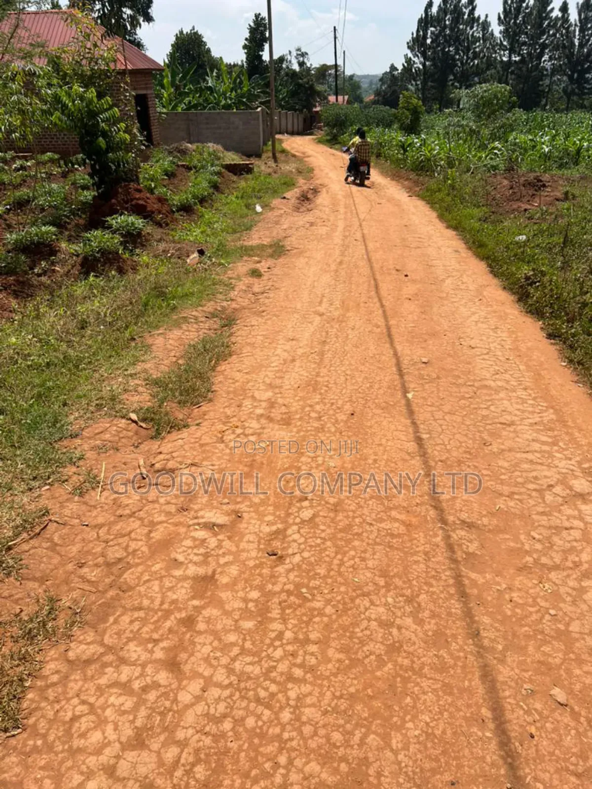 32 Decimals of Land in Kijabijjo Gayaza Behind the Town