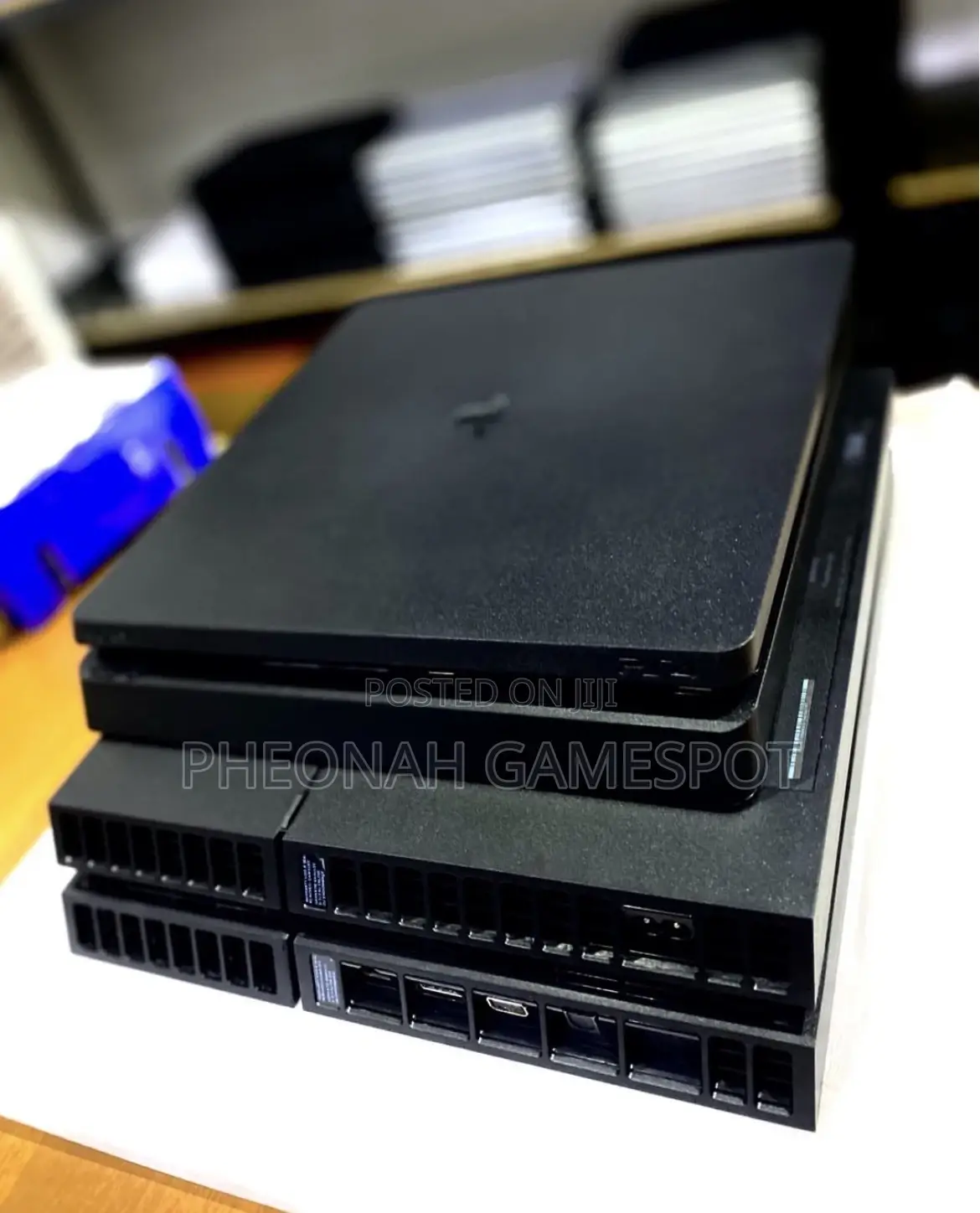 Ps4 Console, 2 Controllers and 17 Games, Plug-and-Play Setup.