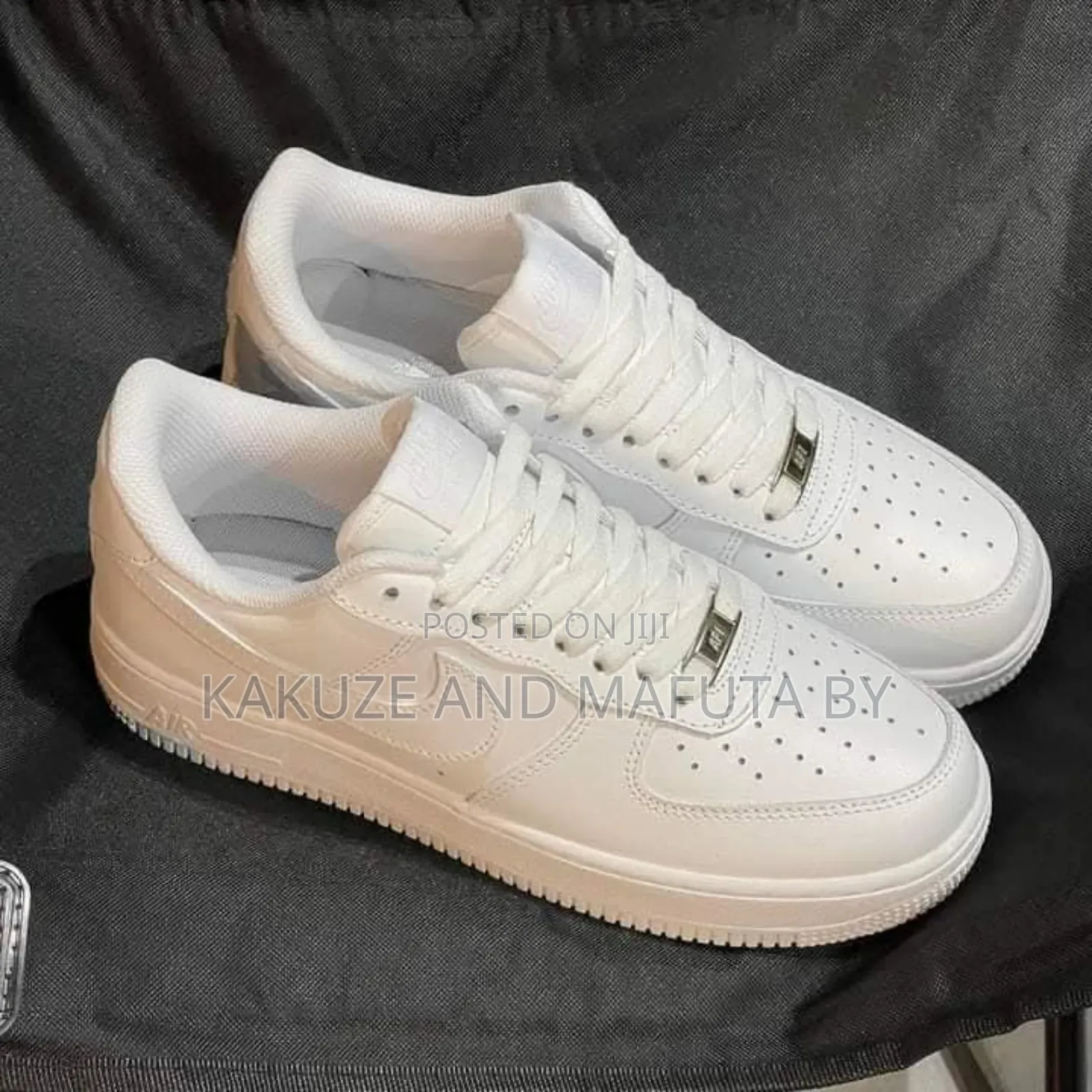 Nike Air Force 1 Low Triple White Premium Sneaker