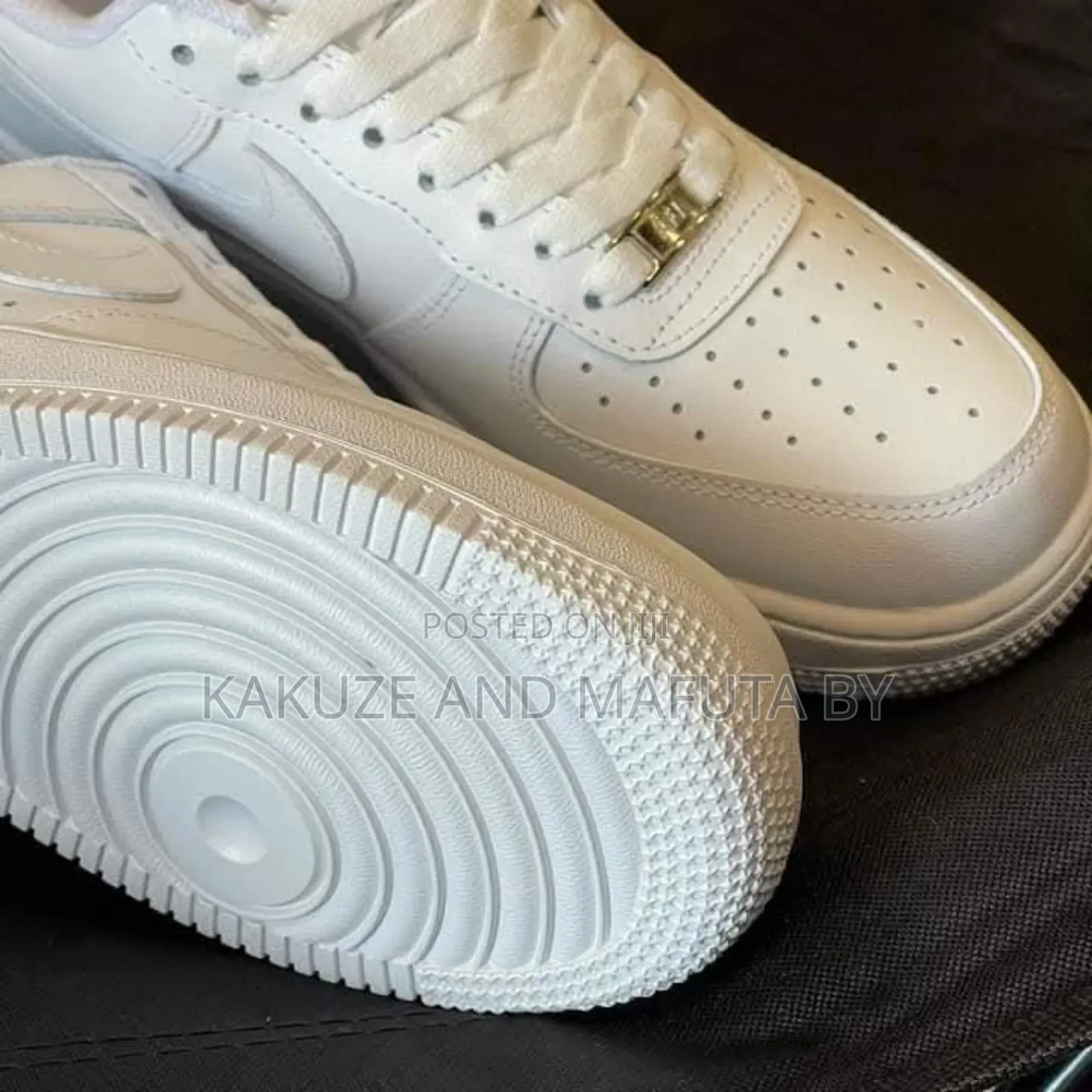Nike Air Force 1 Low Triple White Premium Sneaker