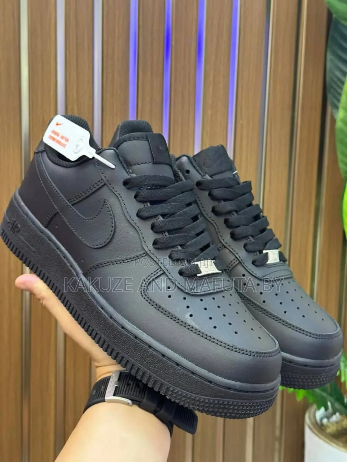 Authentic Nike Air Force 1 Low 07' Premium Black