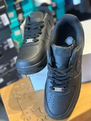Authentic Nike Air Force 1 Low 07' Premium Black