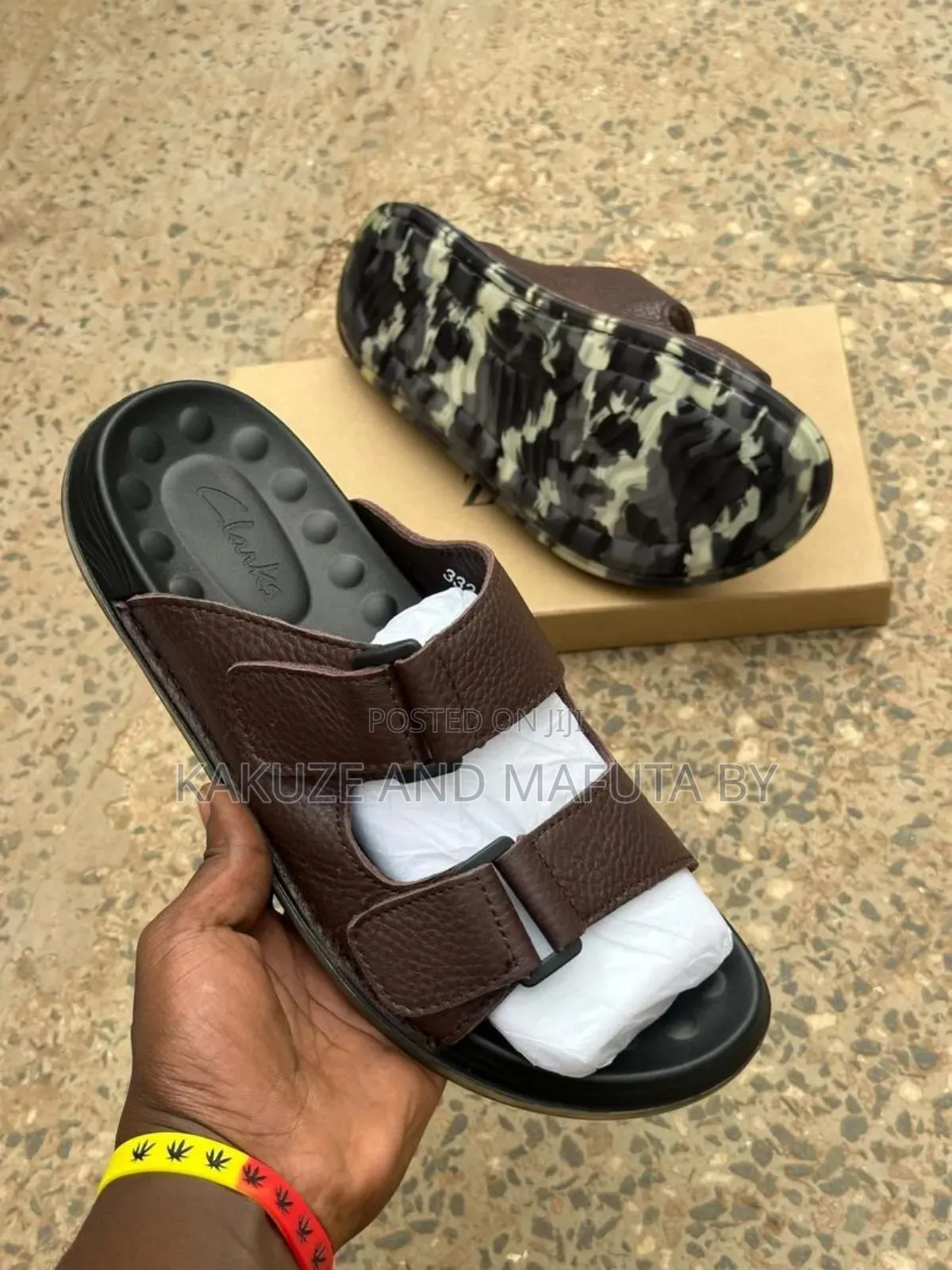 Clarks Ecco Casual Authentic Premium Leather Sandals Black.