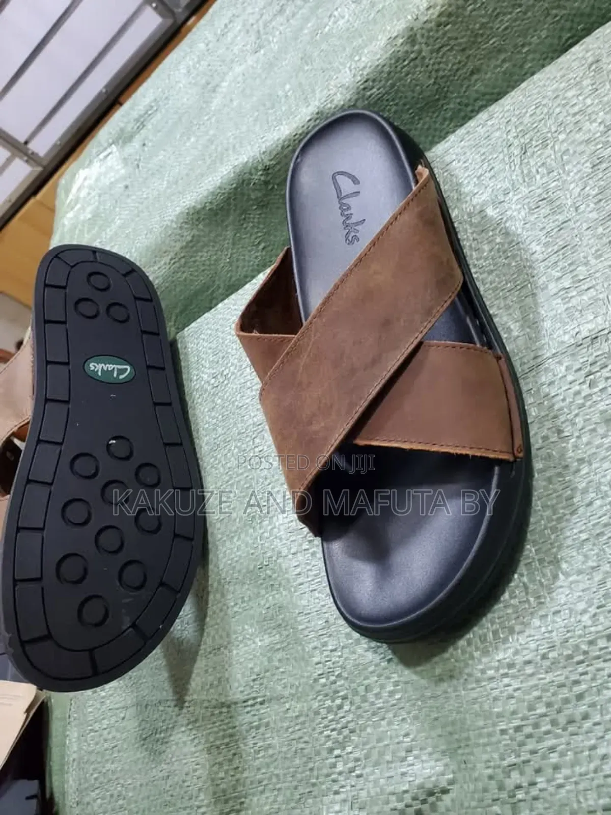 Clarks Ecco Casual Authentic Premium Leather Sandals Black.
