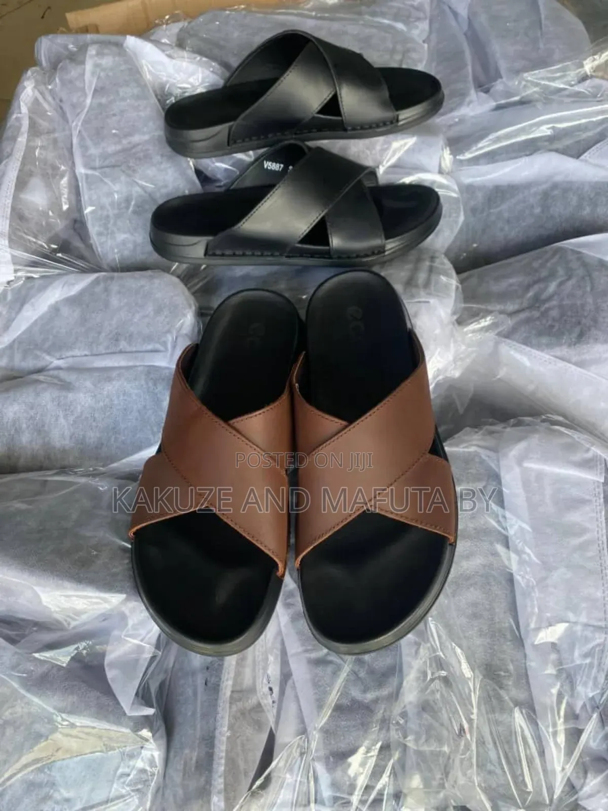 Clarks Ecco Casual Authentic Premium Leather Sandals Black.