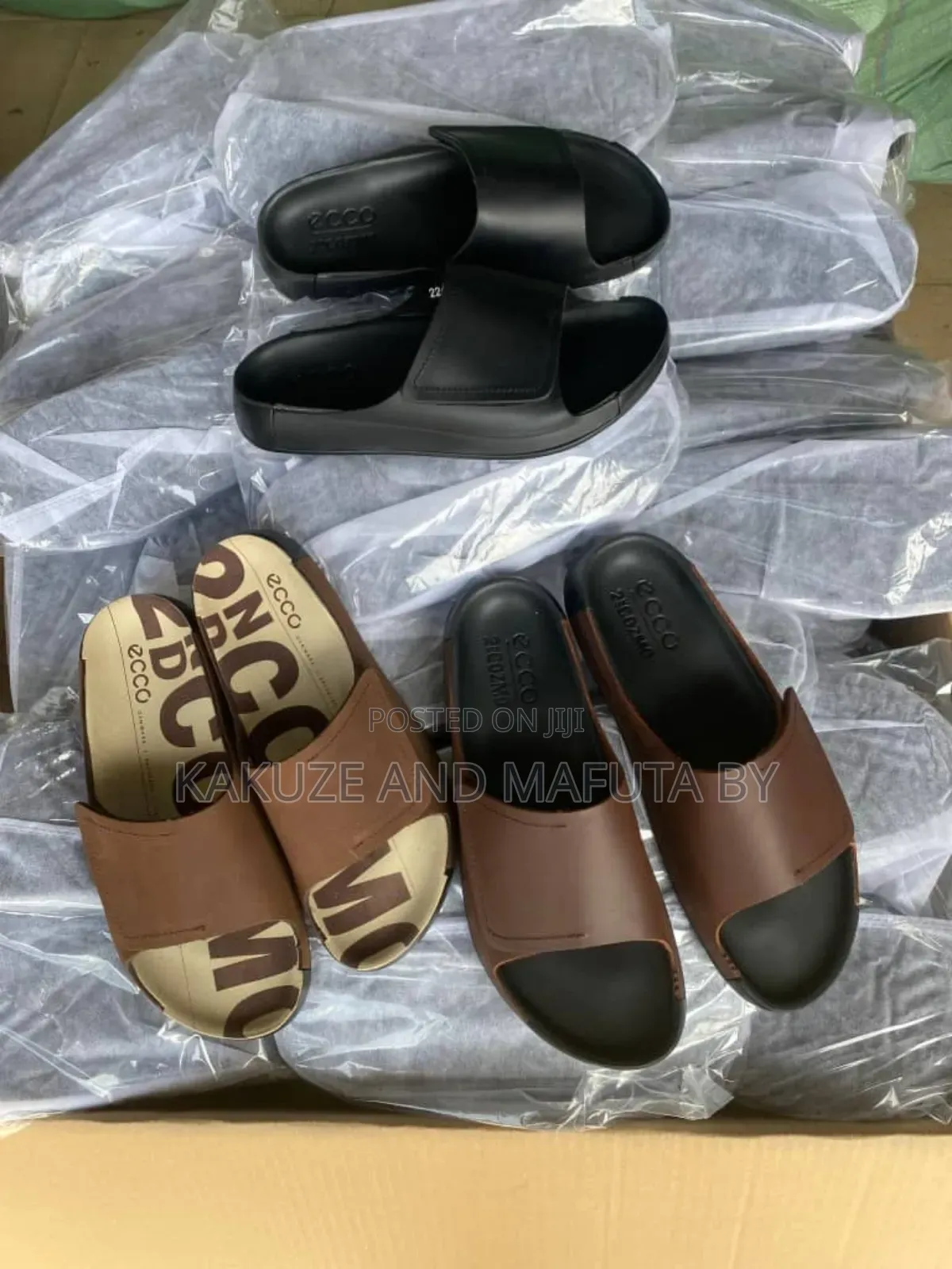 Clarks Ecco Casual Authentic Premium Leather Sandals Black.