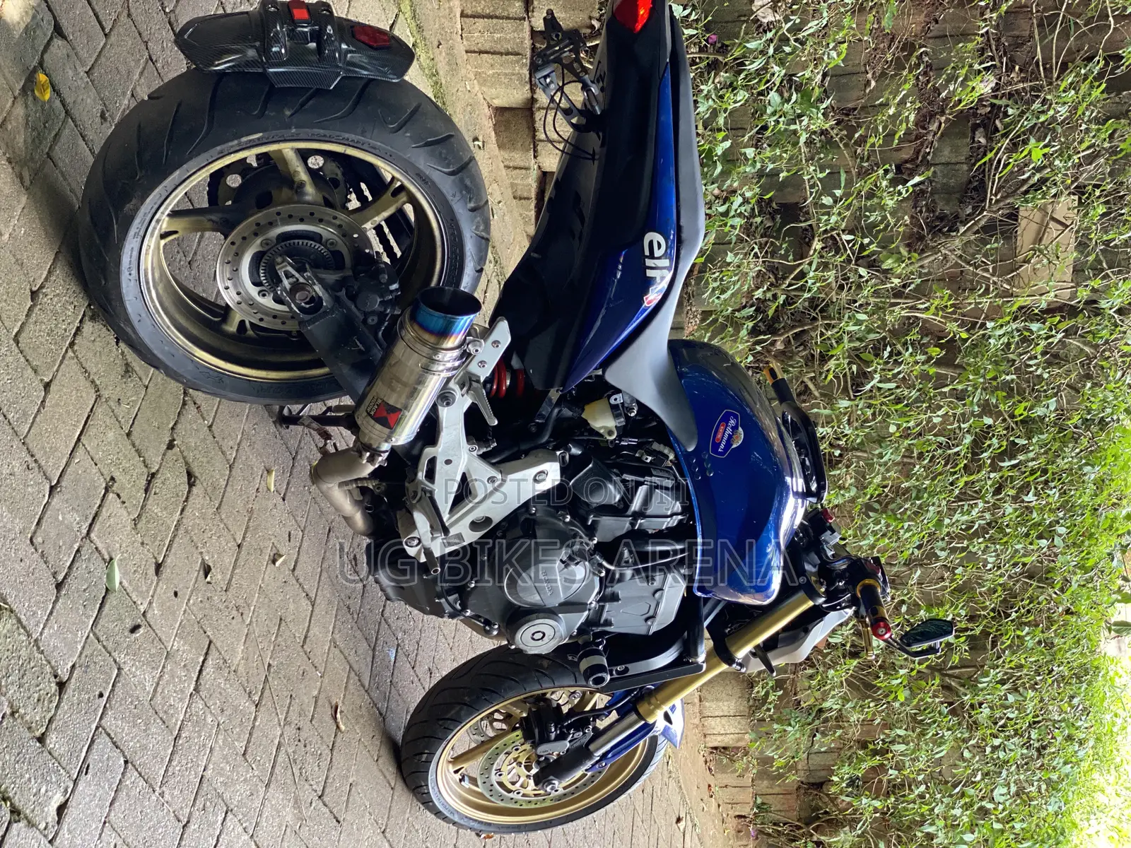 Honda Hornet 2016 Blue