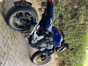Honda Hornet 2016 Blue