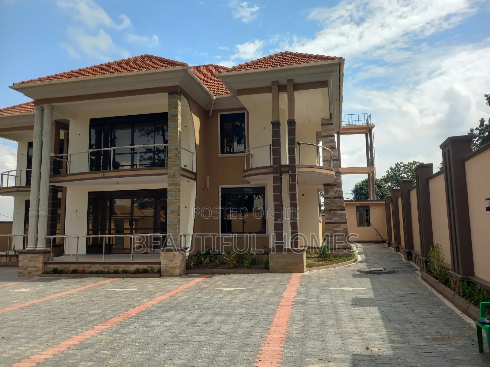 Furnished 6bdrm Duplex in Kira, Central Division for sale