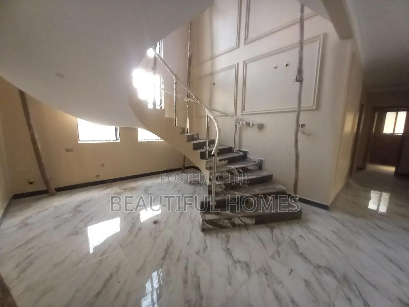 Furnished 6bdrm Duplex in Kira, Central Division for sale