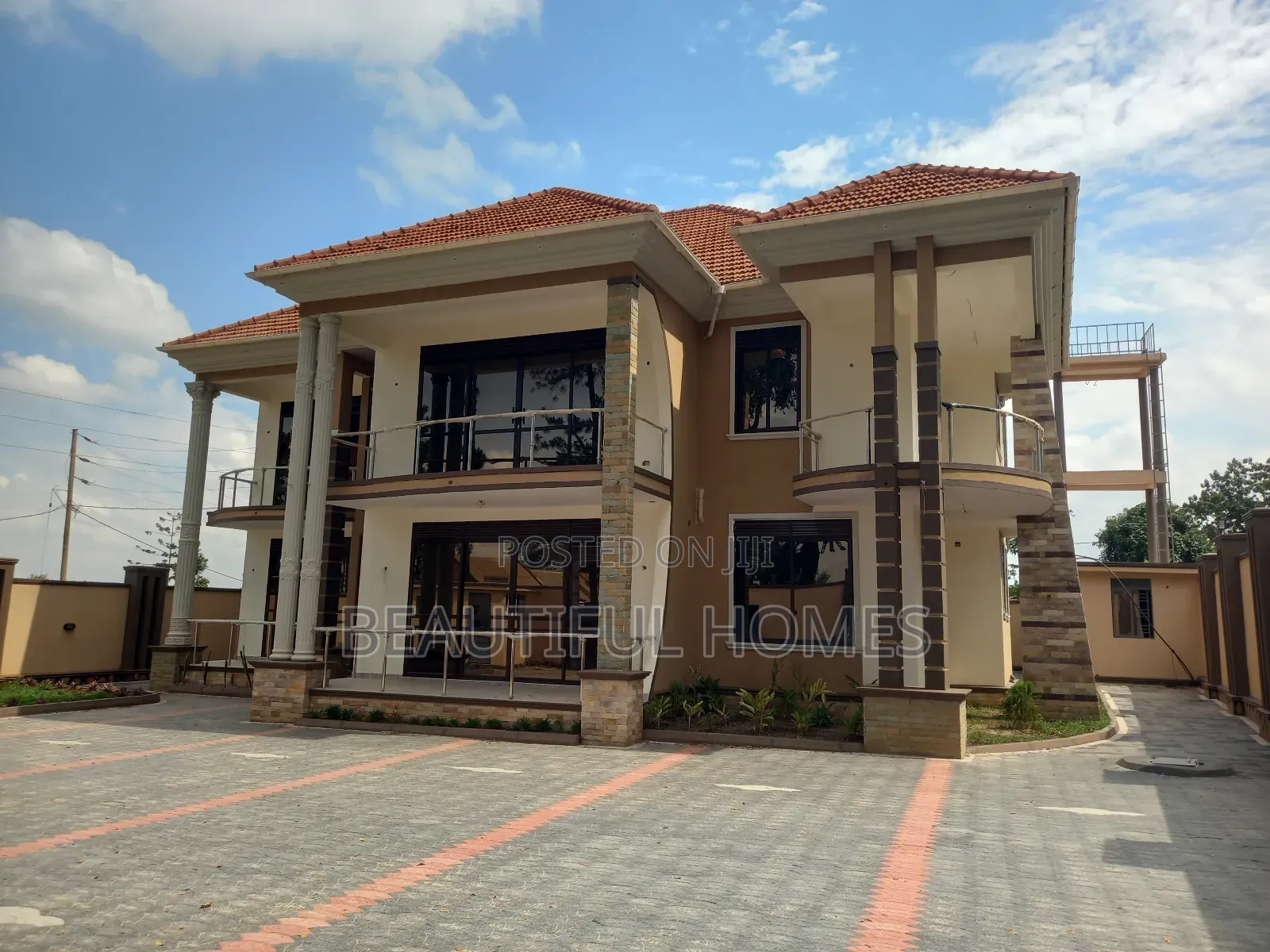 Furnished 6bdrm House in Kira for sale