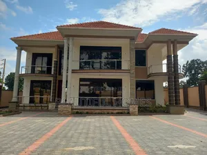 Furnished 6bdrm House in Kira for sale