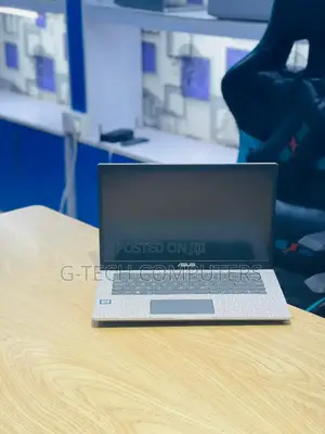 New Laptop Asus X409JA 8GB Intel Core I7 SSD 256GB