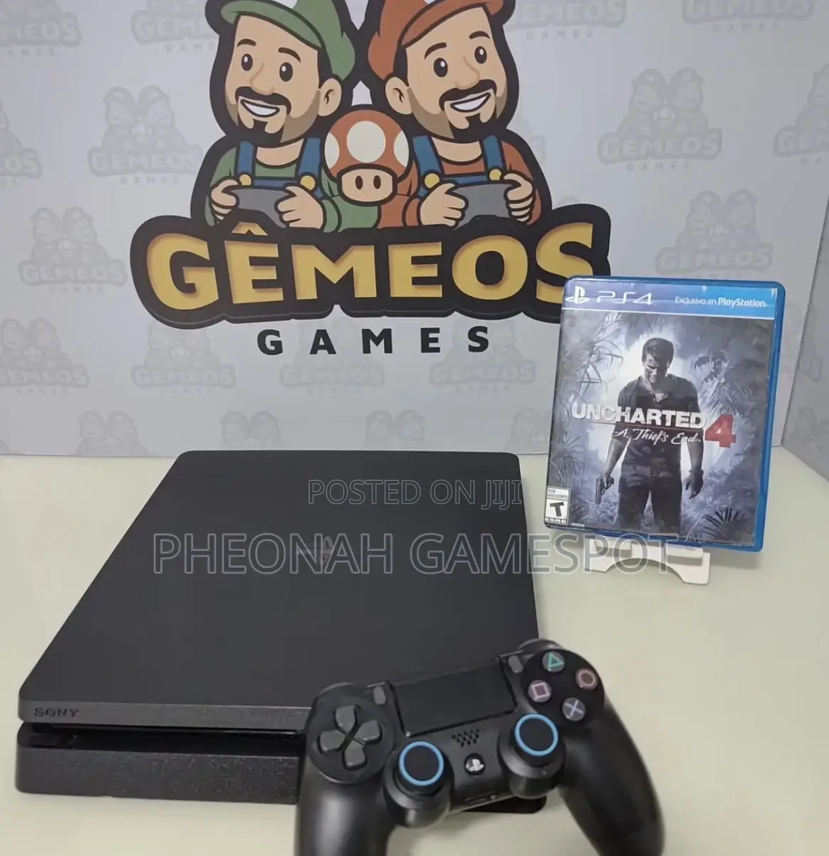 Playstation 4, 2 Pads and 20 Games, Powerful and Stable System.