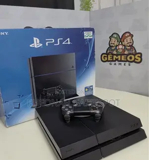 Ps4 With 2 Controllers and 19 Games, Clean System Ready to Play.