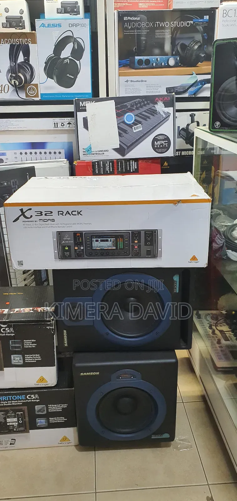 Behringer X32 Rack