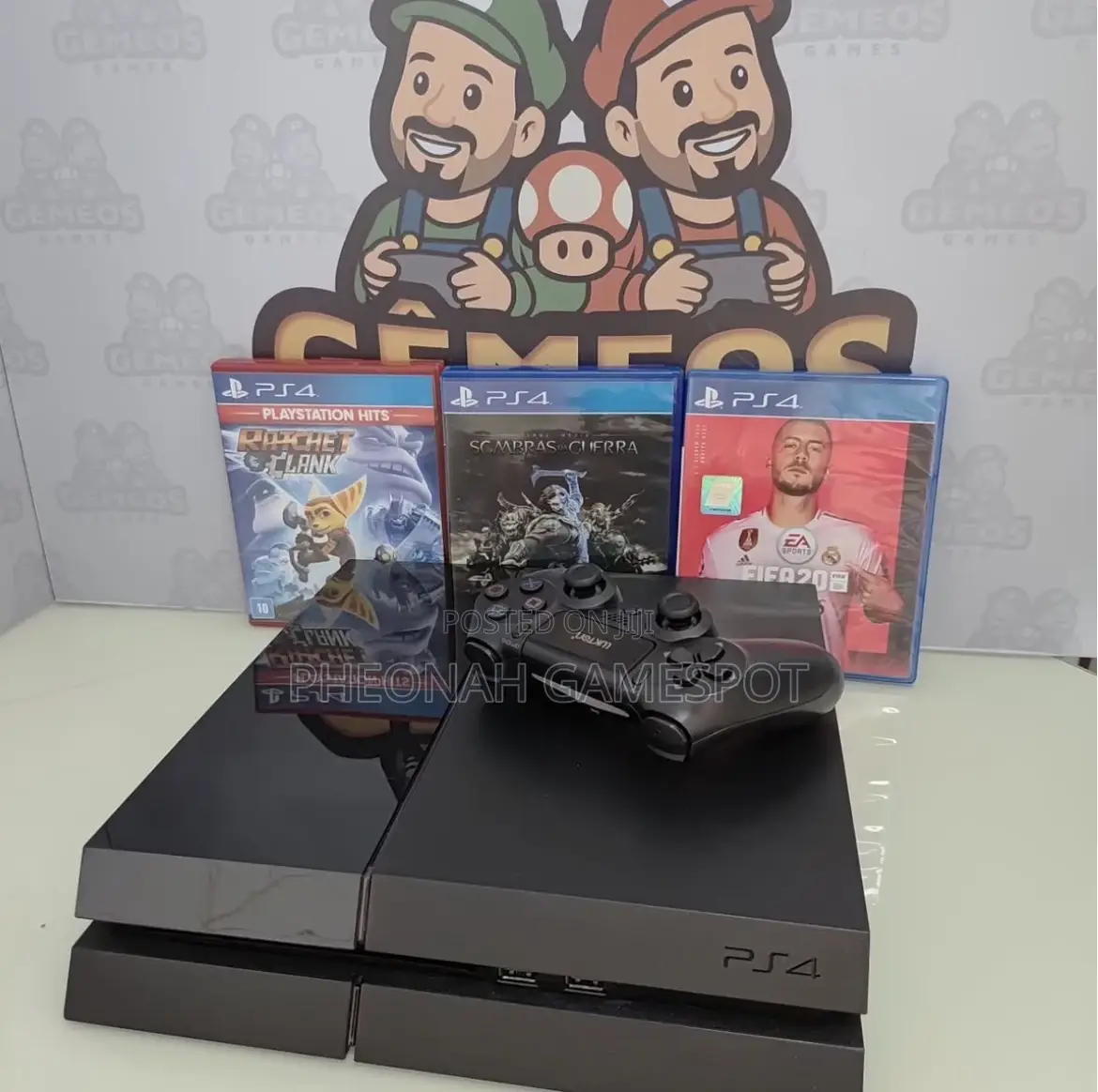 Playstation 4, 2 Pads and 11 Games, Fast Tested Console Running.