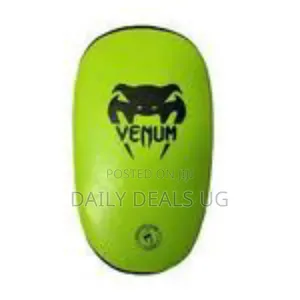 Venum Skintex Leather Light Kick Pad Pair - High Quality