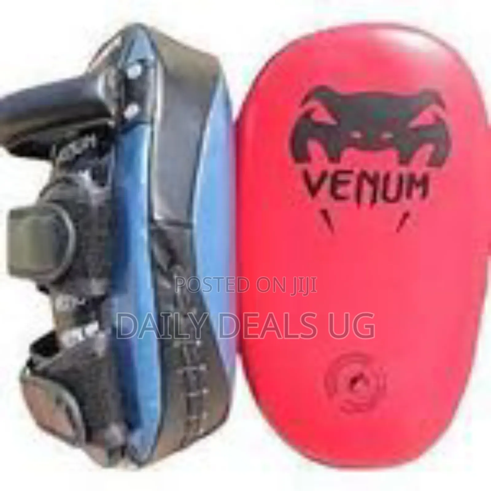 Venum Skintex Leather Light Kick Pad Pair - High Quality