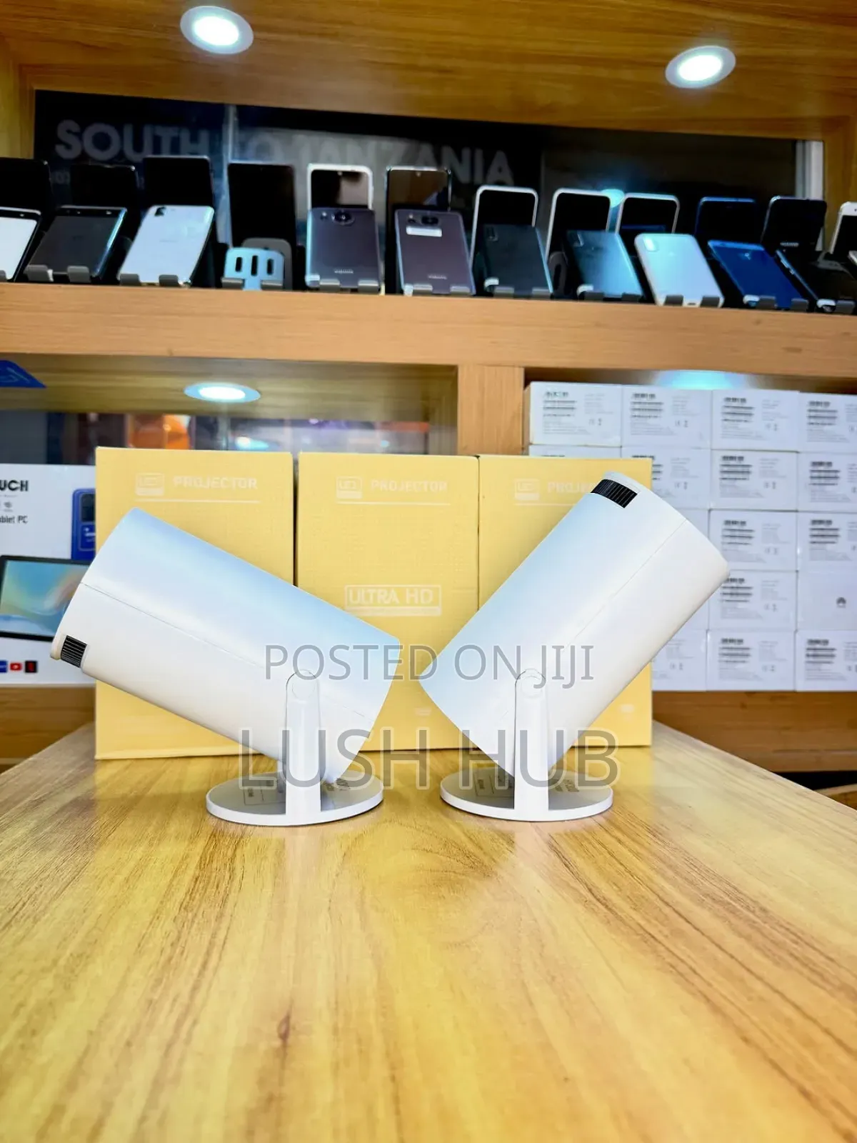 *Ultra Hd Led Projector * 
High Dynamic Range 
Model: Hy320 Mini