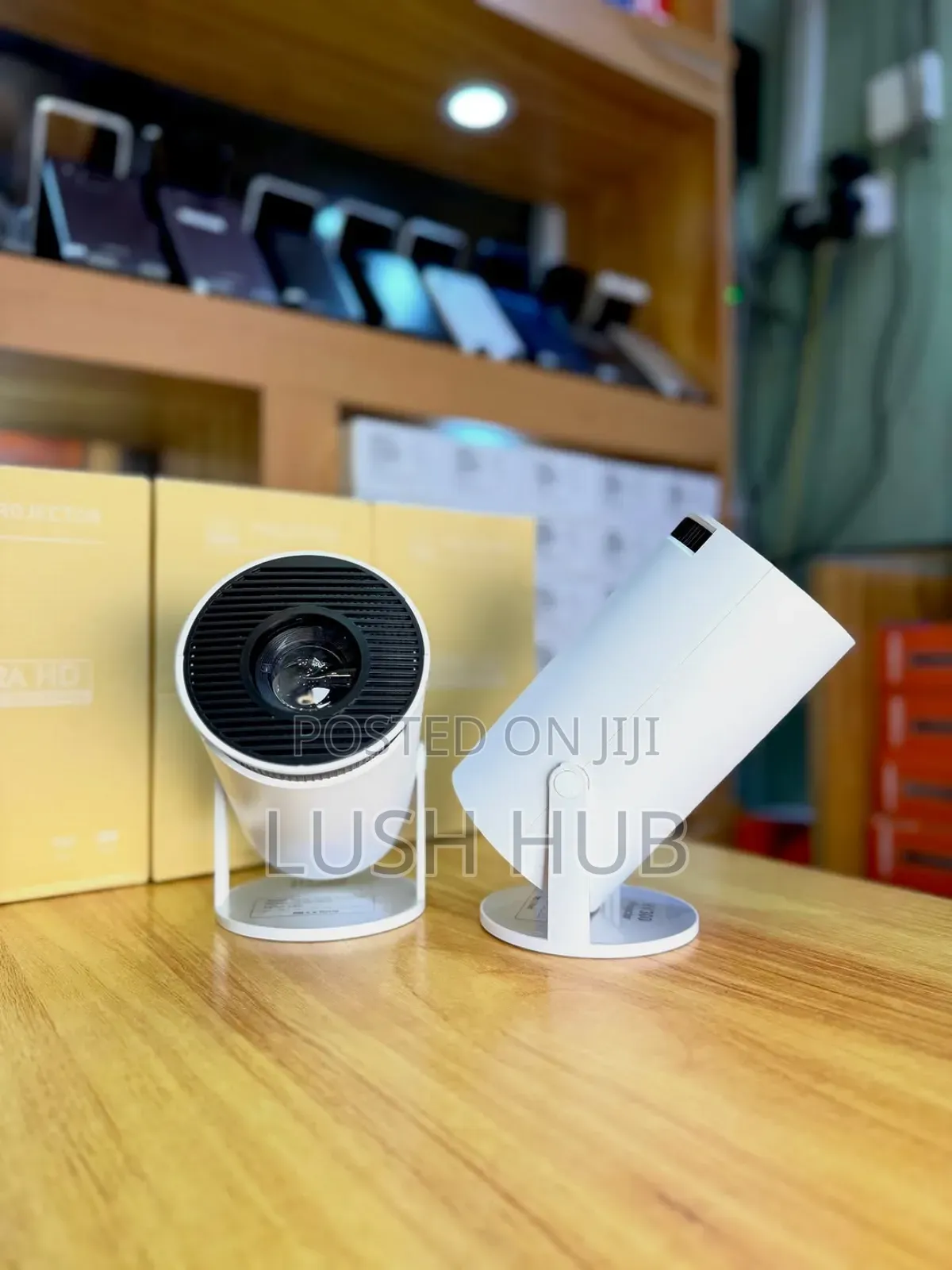 *Ultra Hd Led Projector * 
High Dynamic Range 
Model: Hy320 Mini