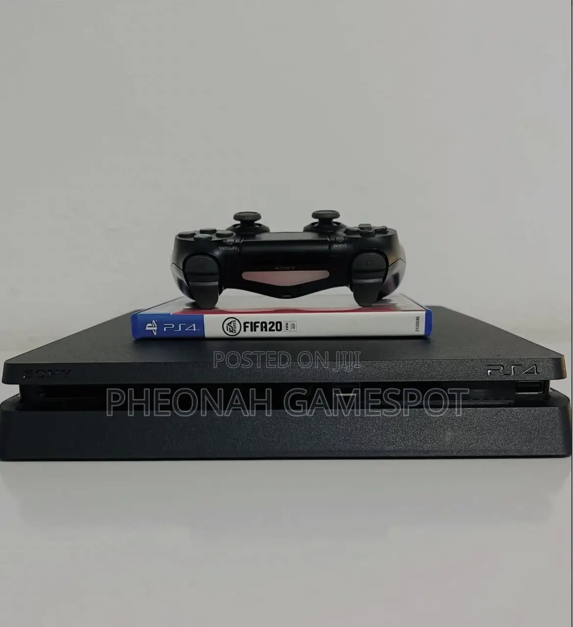 Playstation 4, 2 Pads and 20 Games, Powerful Complete Setup.