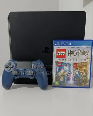 Playstation 4, 2 Pads and 15 Games, Fast Startup Every Time.