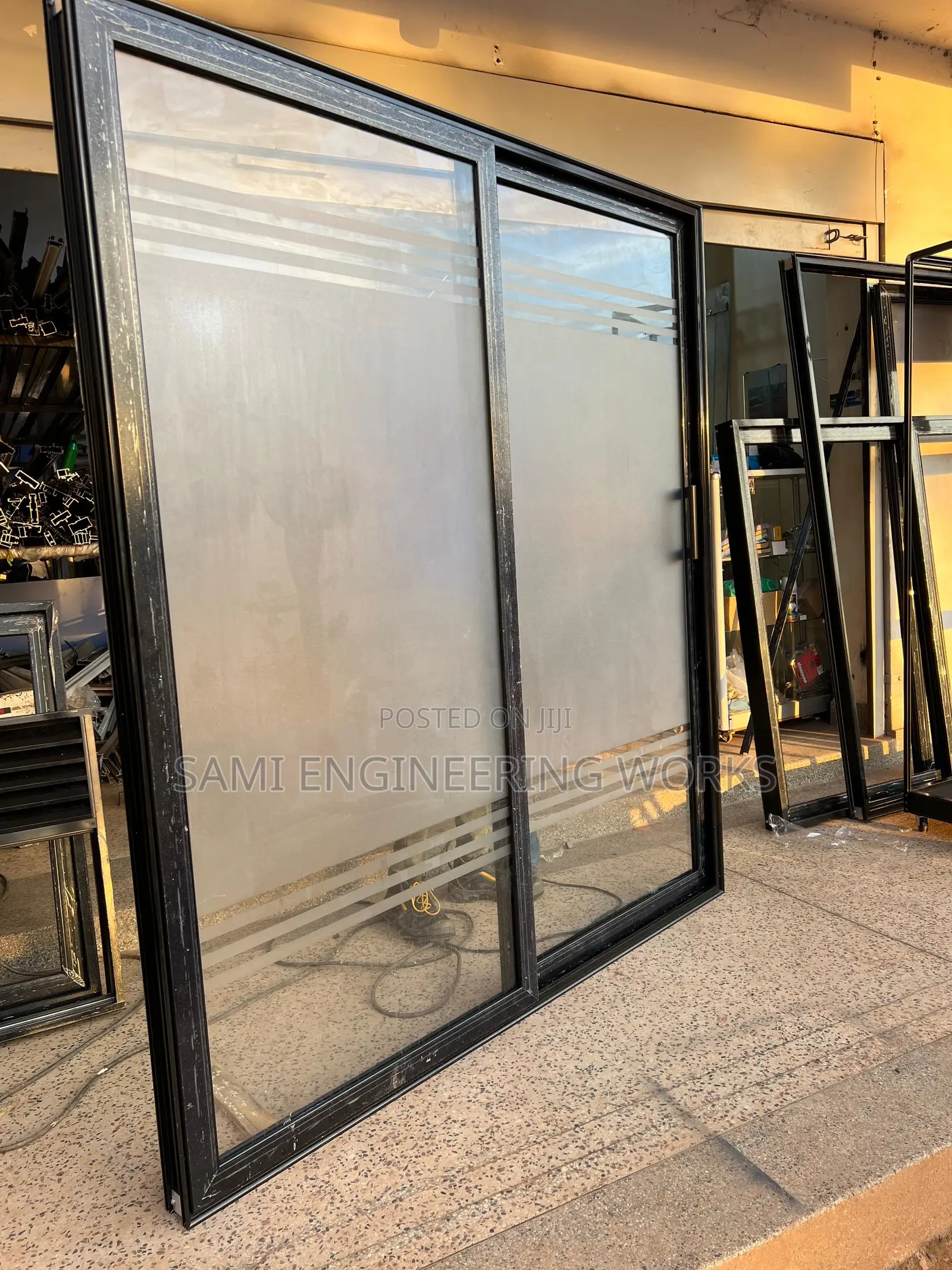 Slidding Shower Divider Black Colour