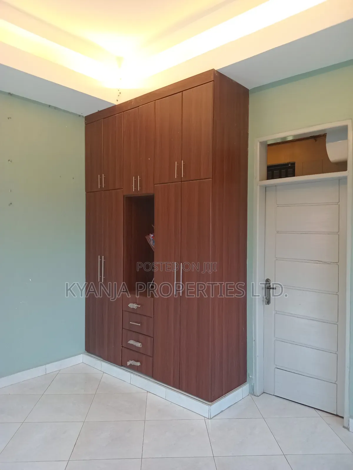 3bdrm Duplex in Bahai Estates, Kawempe for sale