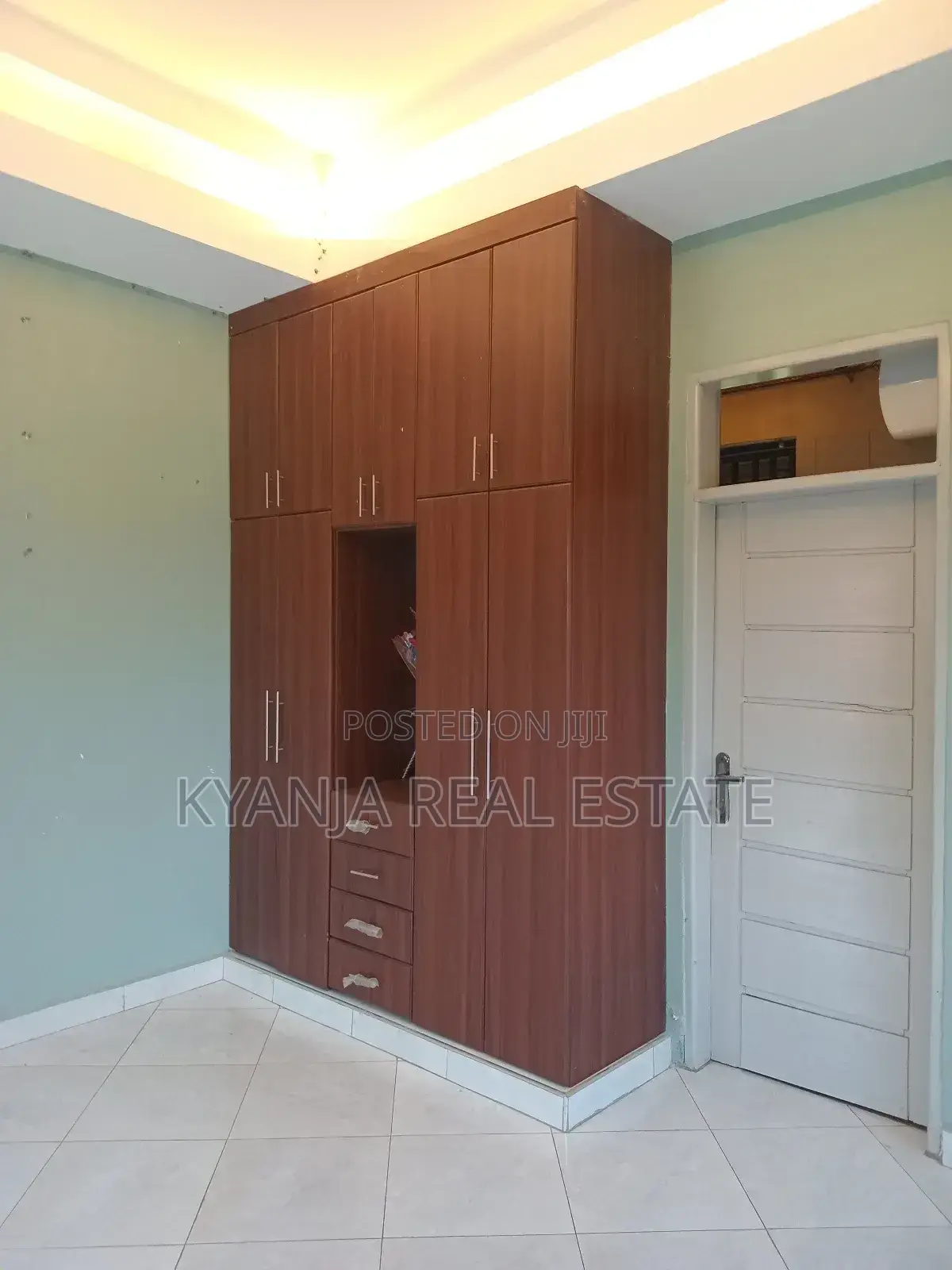3bdrm Duplex in Bahai Estates, Kawempe for sale