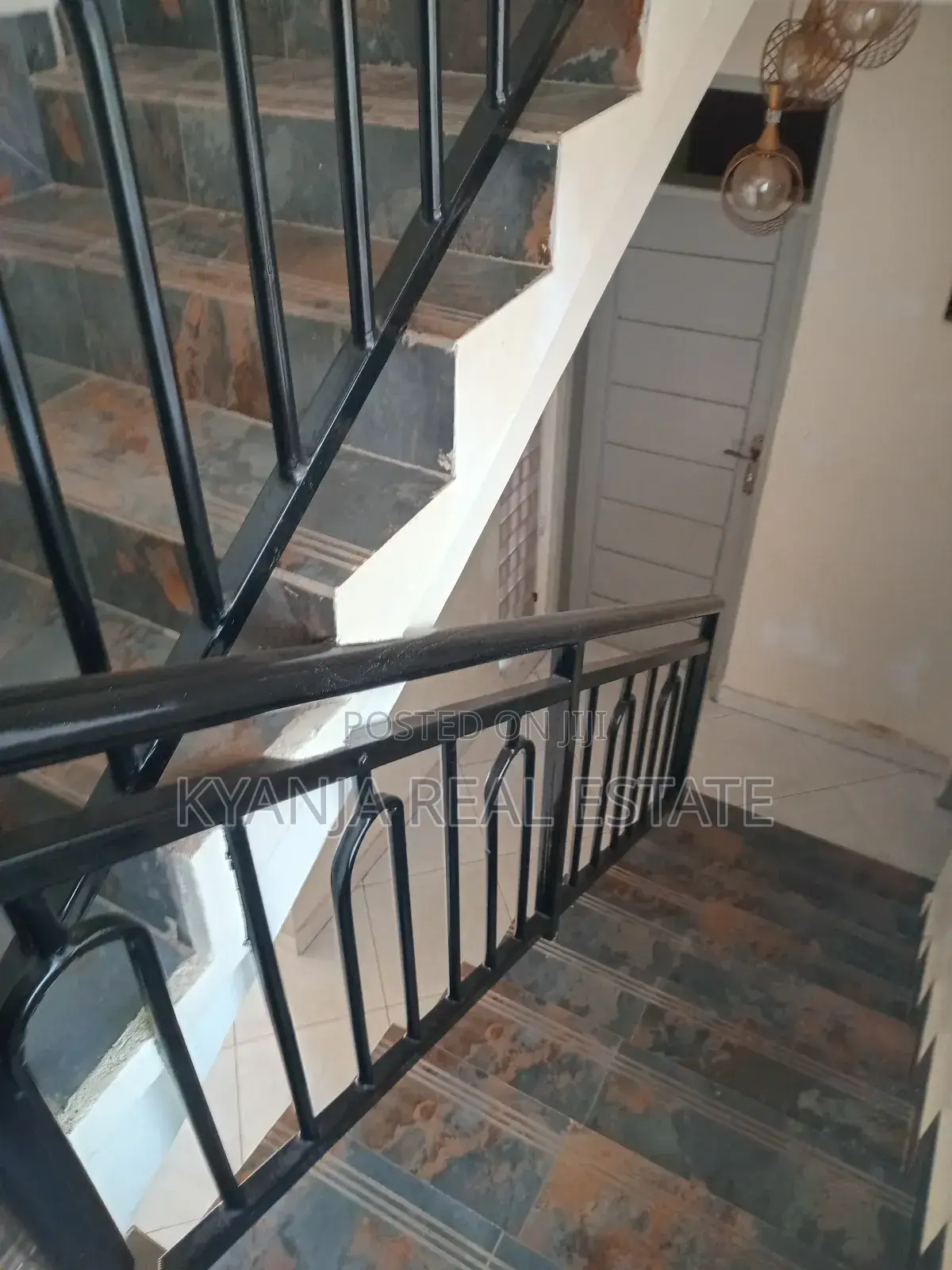 3bdrm Duplex in Bahai Estates, Kawempe for sale