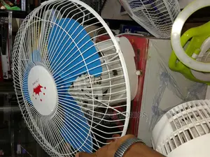 Crown Seilling Fans
