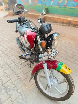 TVS HLX 125 2021 Red